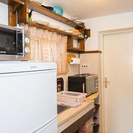 Seaside - With Private And Sea View Apartman