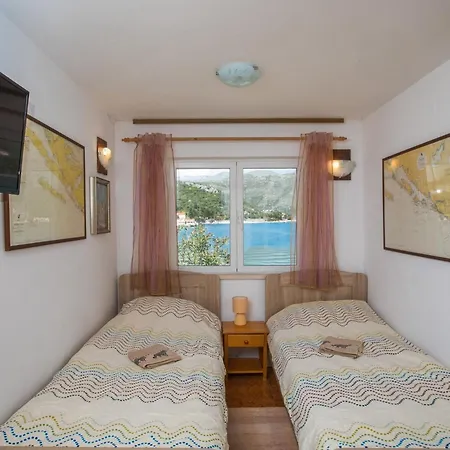 Seaside - With Private And Sea View