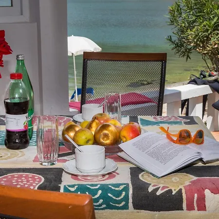 Seaside - With Private And Sea View Apartman Zaton