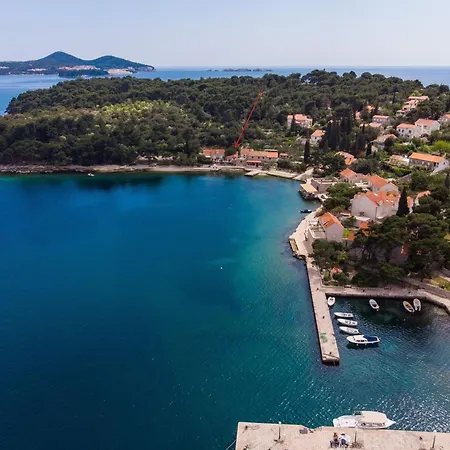 Seaside - With Private And Sea View Apartman